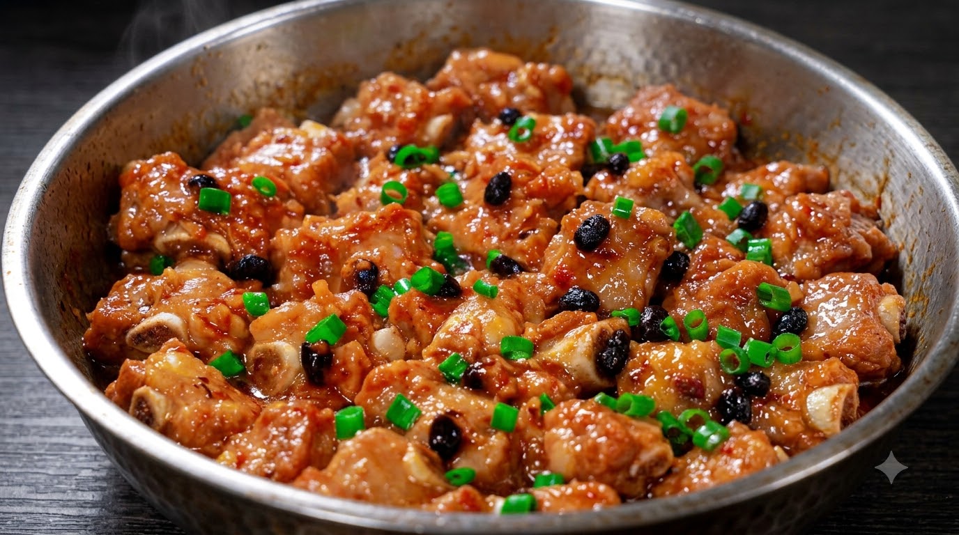Costillas de Cerdo al Vapor en Seco con Frijoles Negros y Ajo